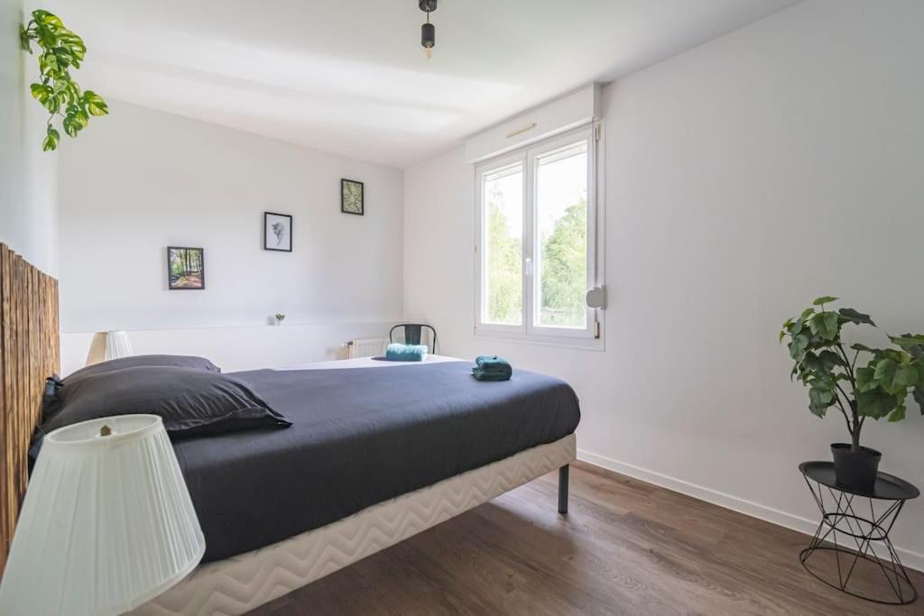 Apartamento Logis Du Lys Boult-sur-Suippe Exterior foto