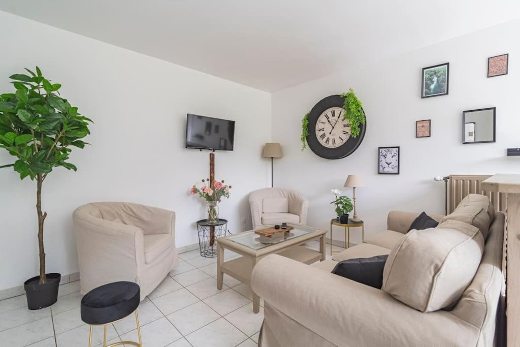 Apartamento Logis Du Lys Boult-sur-Suippe Exterior foto